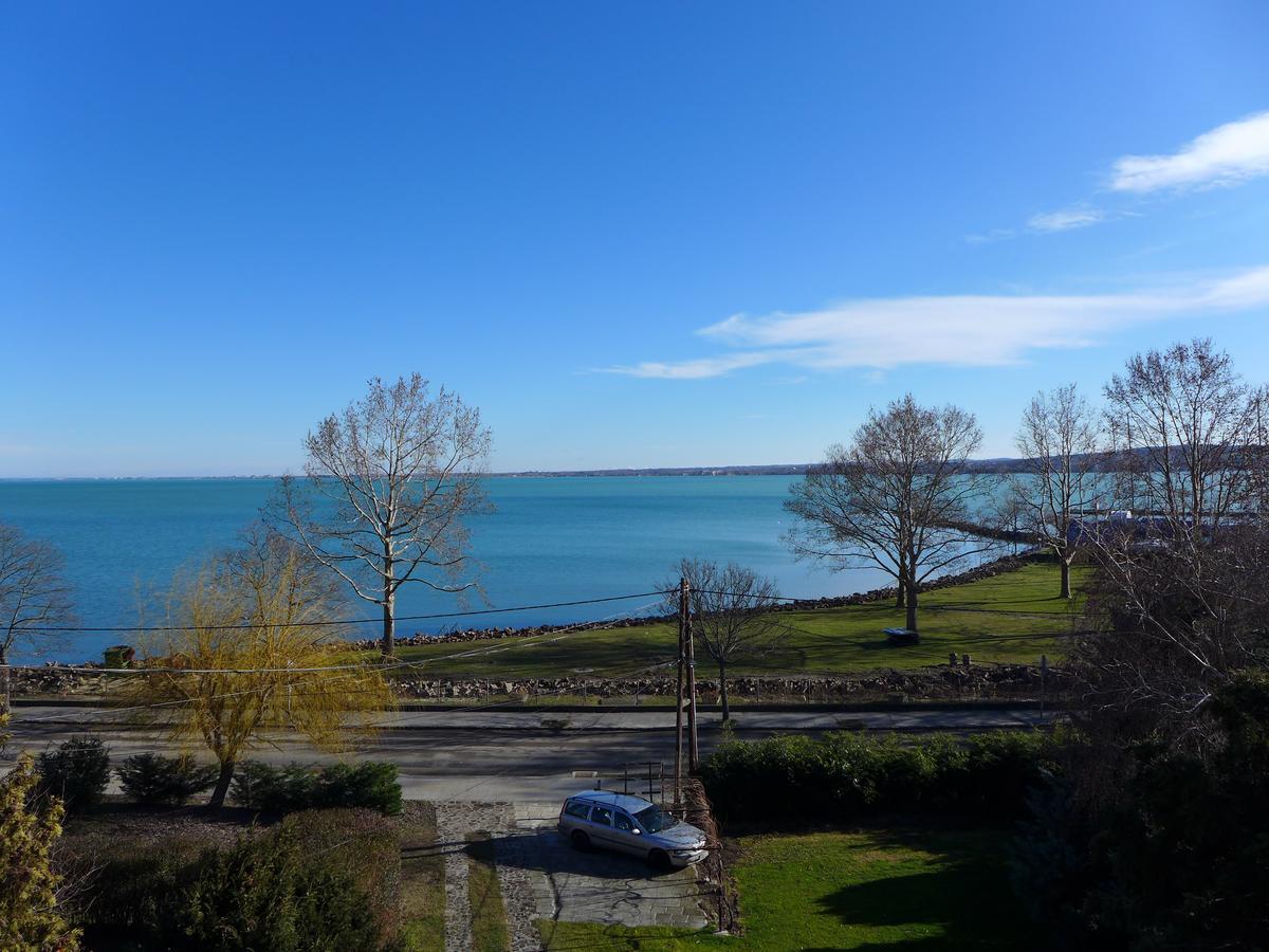 Lakeside Apartment Tihany Esterno foto